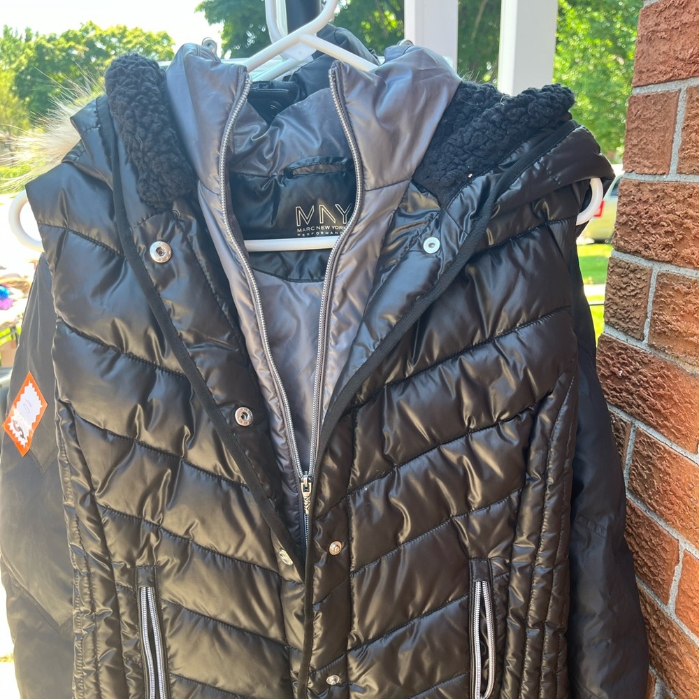 MNY women’s winter vest size S